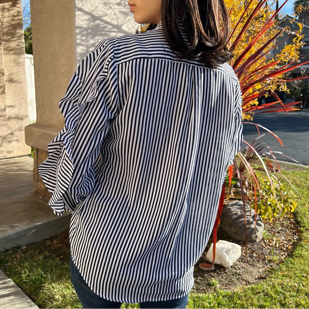 Banana Republic Dillon Stripe Ruffle Sleeve Blouse size XS - Picture 4 of 8
